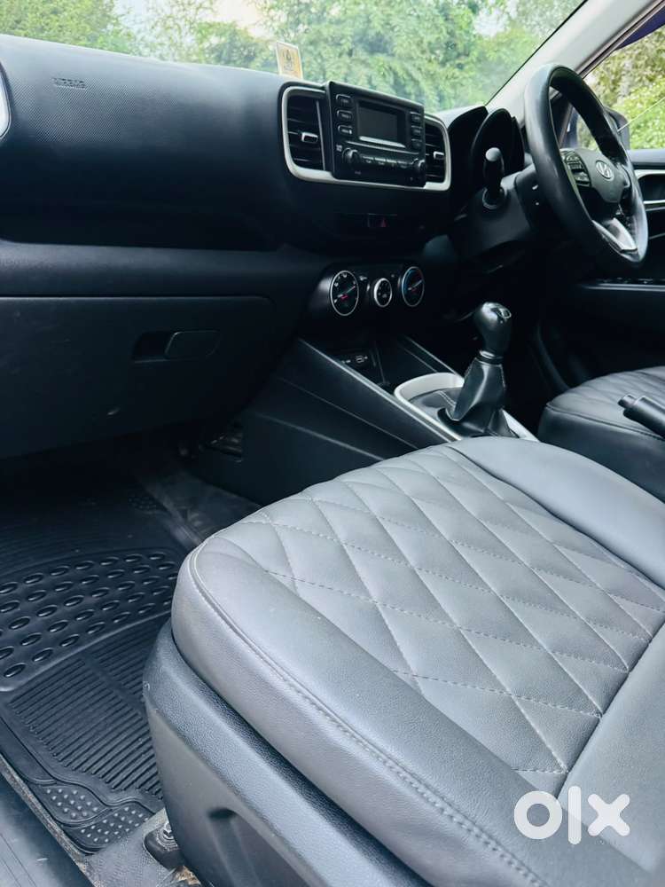 Hyundai Venue S 1.2 Petrol, 2022, Petrol
