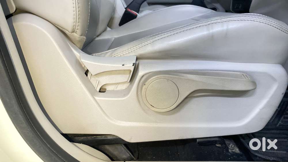 Mahindra Xuv300 W8 Option, 2022, Petrol