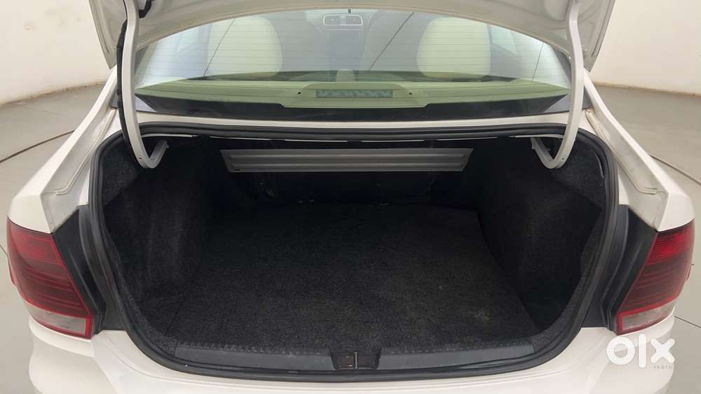 Volkswagen Vento 1.6 Highline, 2020, Petrol