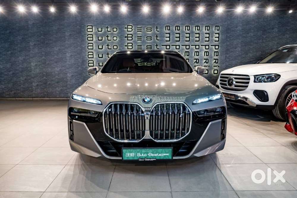 Bmw I7 Xdrive60, 2025, Electric