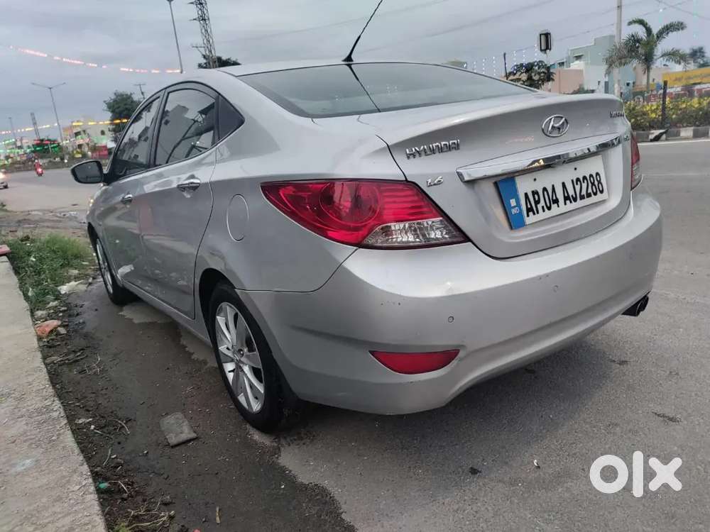 Hyundai Verna Sx Crdi 2011