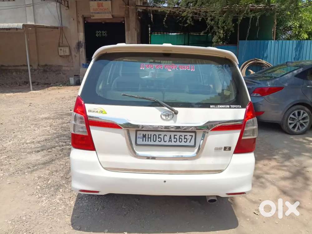 Toyota Innova 2014 Diesel 195000 Km Driven