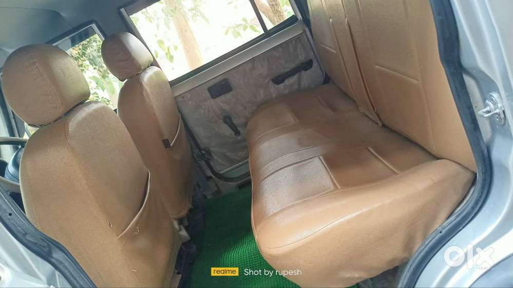 Model-29 August 2011  Di Bolero