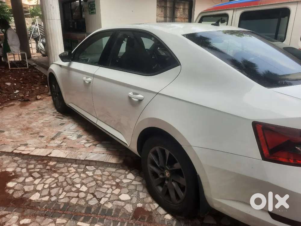 Skoda Superb 2.0 2021