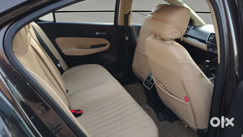 Honda City Vx Petrol Mt, 2022, Petrol