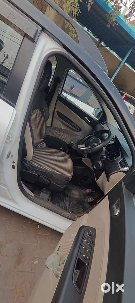 Renault Triber 2023 Petrol Well Maintained