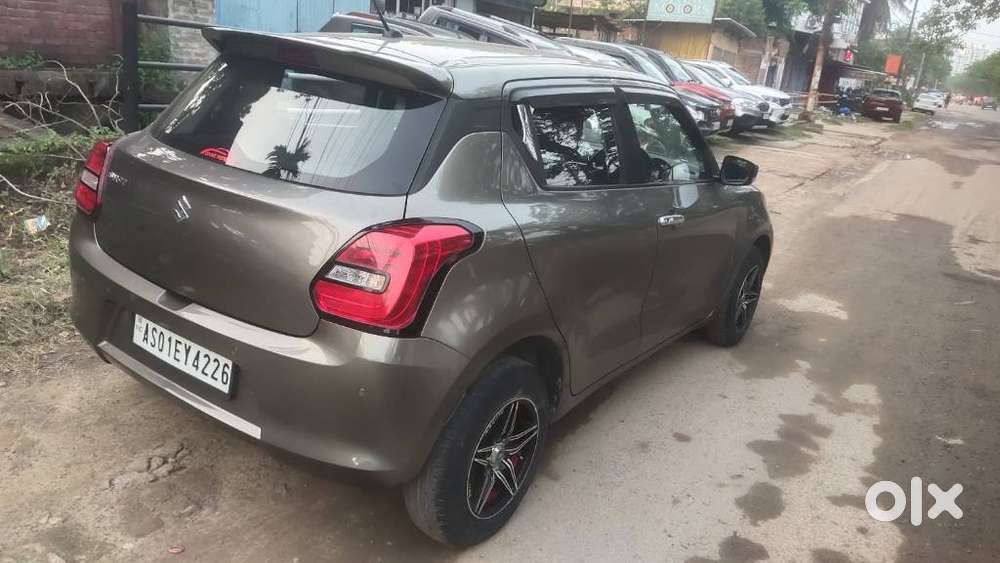 Maruti Suzuki Swift Vxi, 2021, Petrol