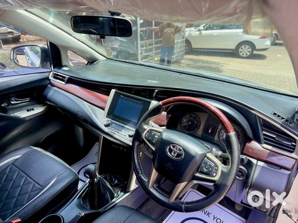 Toyota Innova Crysta 2.4 V 7 Str, 2016, Diesel