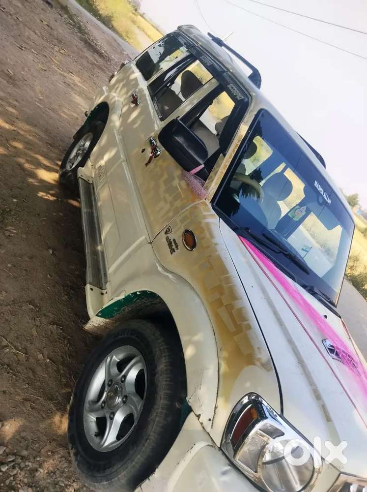Mahindra Vision Sxt 2010 Diesel 180236 Km Driven