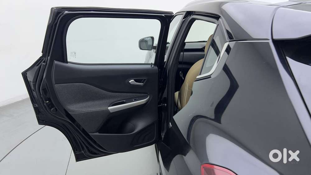 Nissan Magnite 1.0 Xv Premium Turbo Cvt, 2022, Petrol