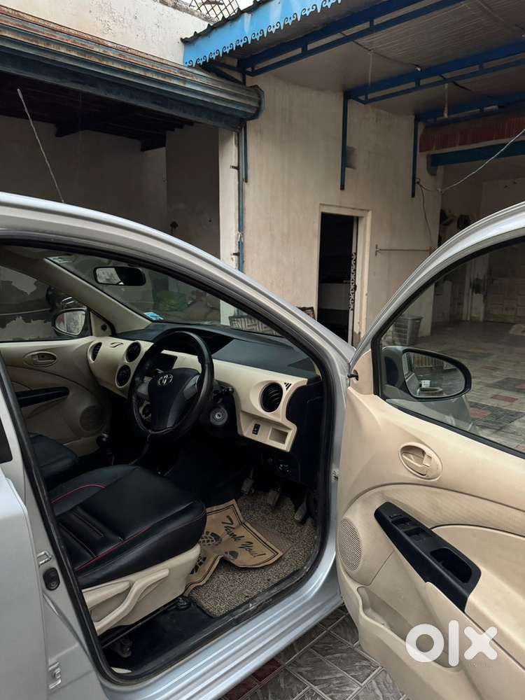 Toyota Etios Liva Petrol 2019