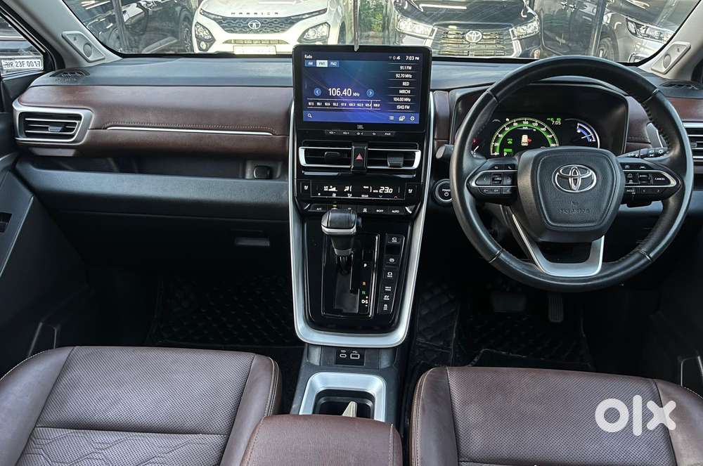 Toyota Innova Hycross 2.0 Zx (o) Hybrid 7 Str, 2024, Cng & Hybrids
