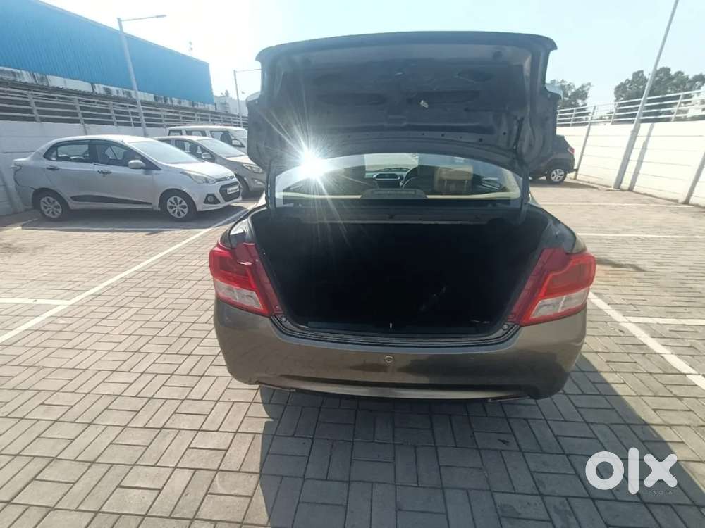 Maruti Suzuki Dzire 1.2 Zxi, 2022, Petrol