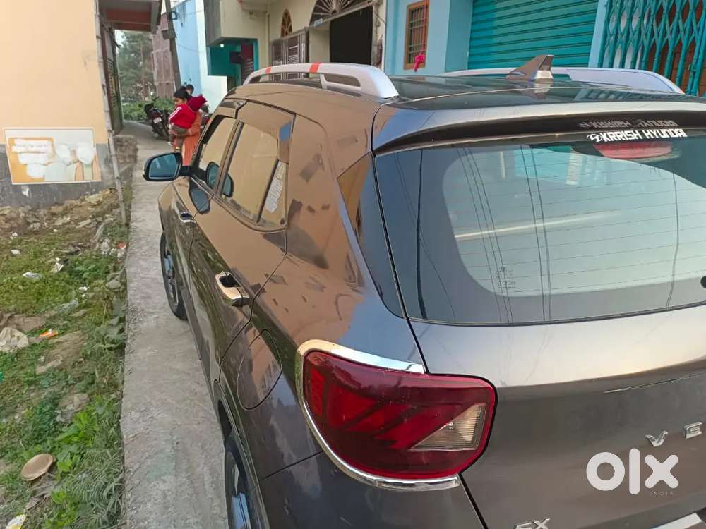 Hyundai Venue 2021 Petrol Well Maintained