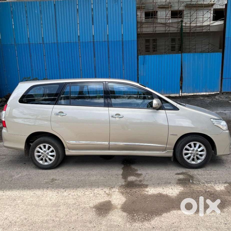 Toyota Innova 2.5 V 8 Str, 2014, Diesel