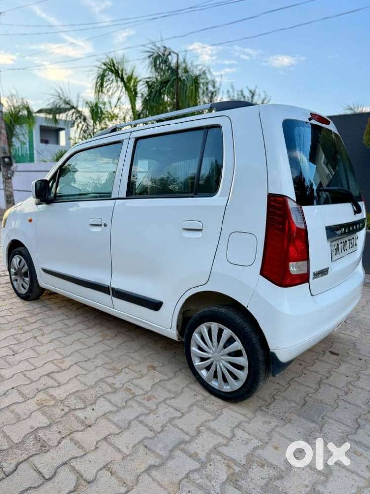 Maruti Suzuki Wagon R Vxi Amt1.2, 2016, Petrol