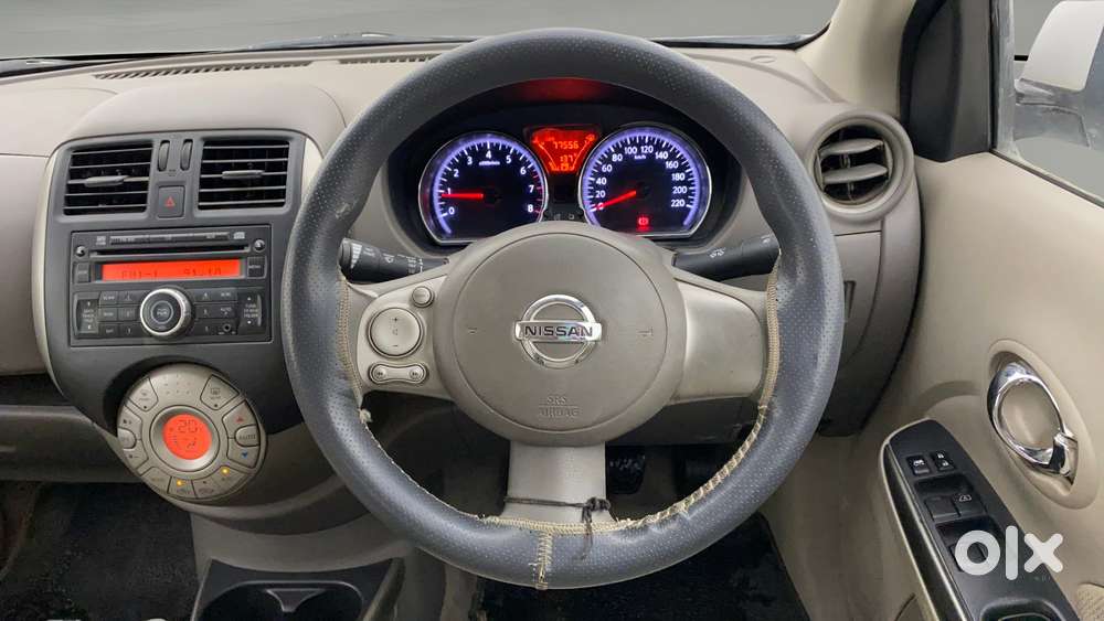 Nissan Sunny Xv, 2013, Petrol