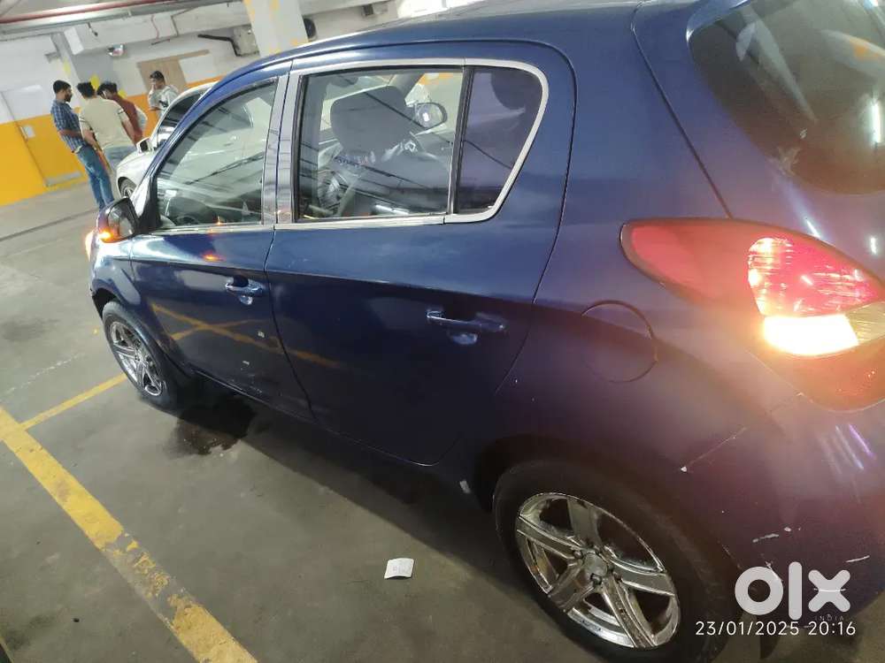 Hyundai I20 2010 Petrol 80000 Km Driven