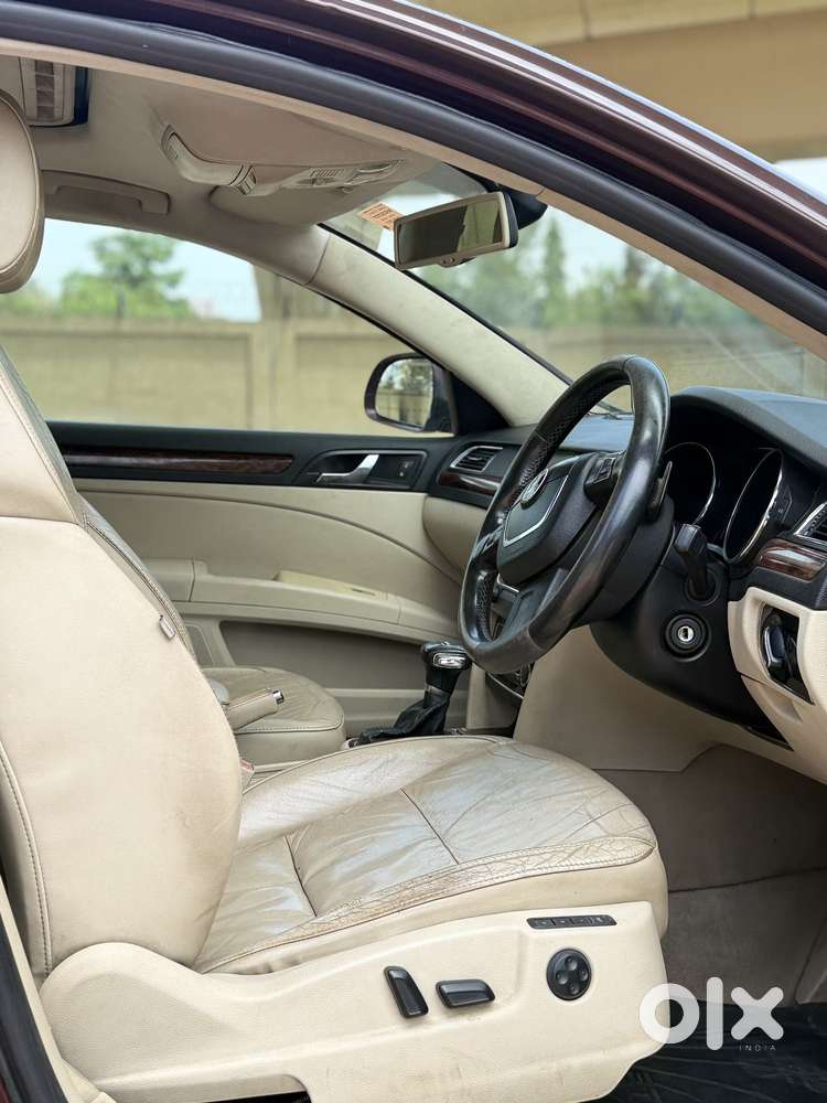 Skoda Superb Elegance 2.0 Tdi Cr At, 2011, Diesel