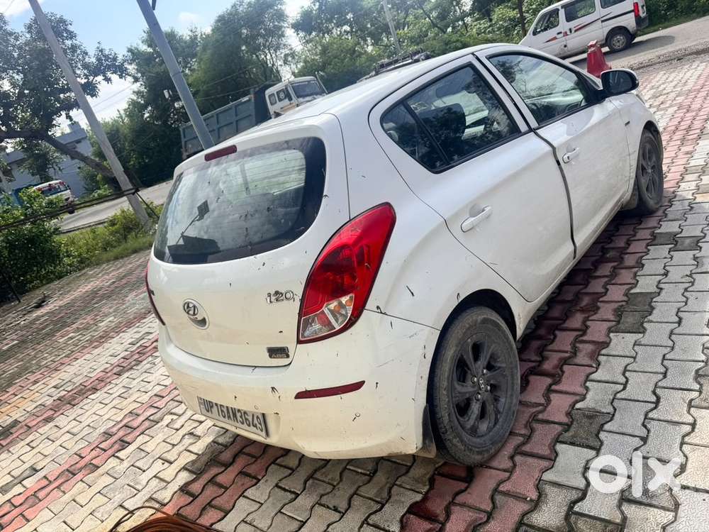 Hyundai I20 Sportz Petrol Manual 2013