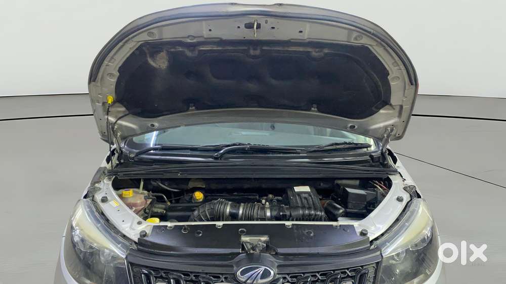 Mahindra Marazzo M2, 2018, Diesel