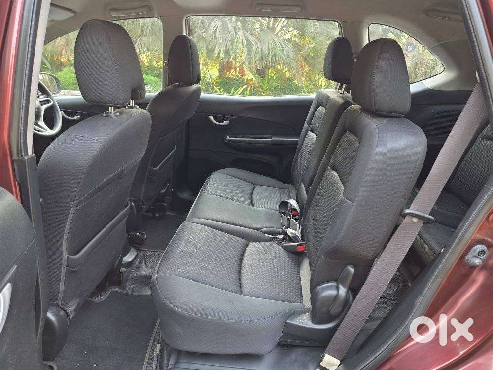 Honda Br-v Style Edition V Cvt, 2016, Petrol