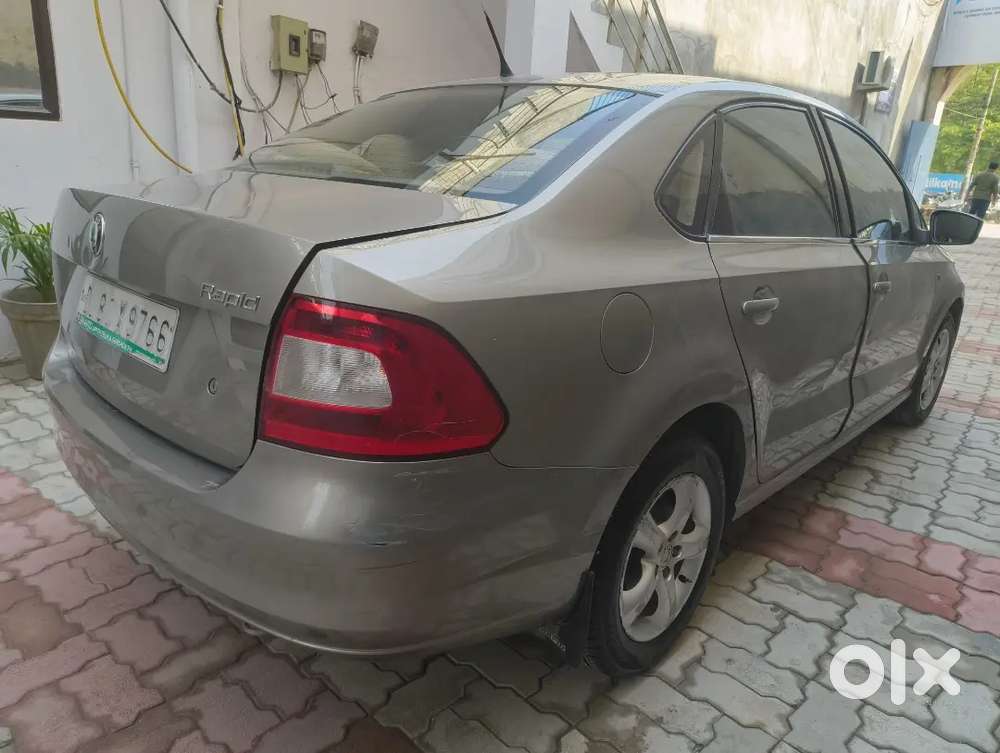 Skoda Rapid 2012 Petrol With Manual Transmission
