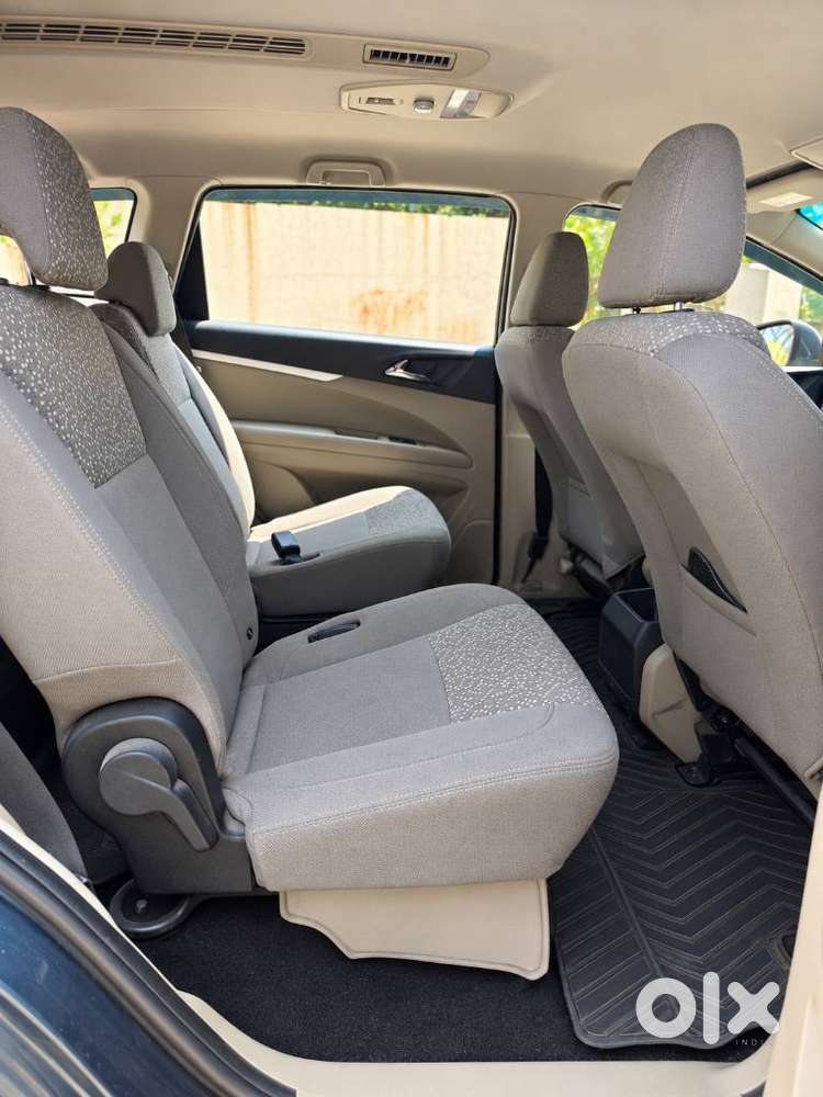 Mahindra Marazzo M6, 2018, Diesel