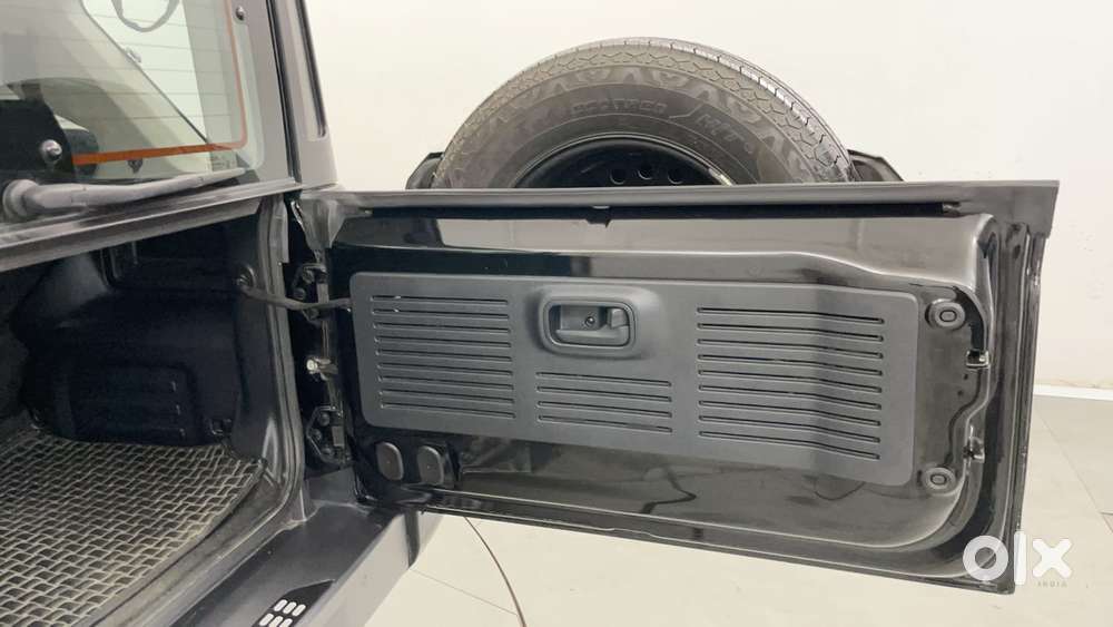 Mahindra Thar Roxx Mx5 Petrol Mt 2wd, 2025, Petrol