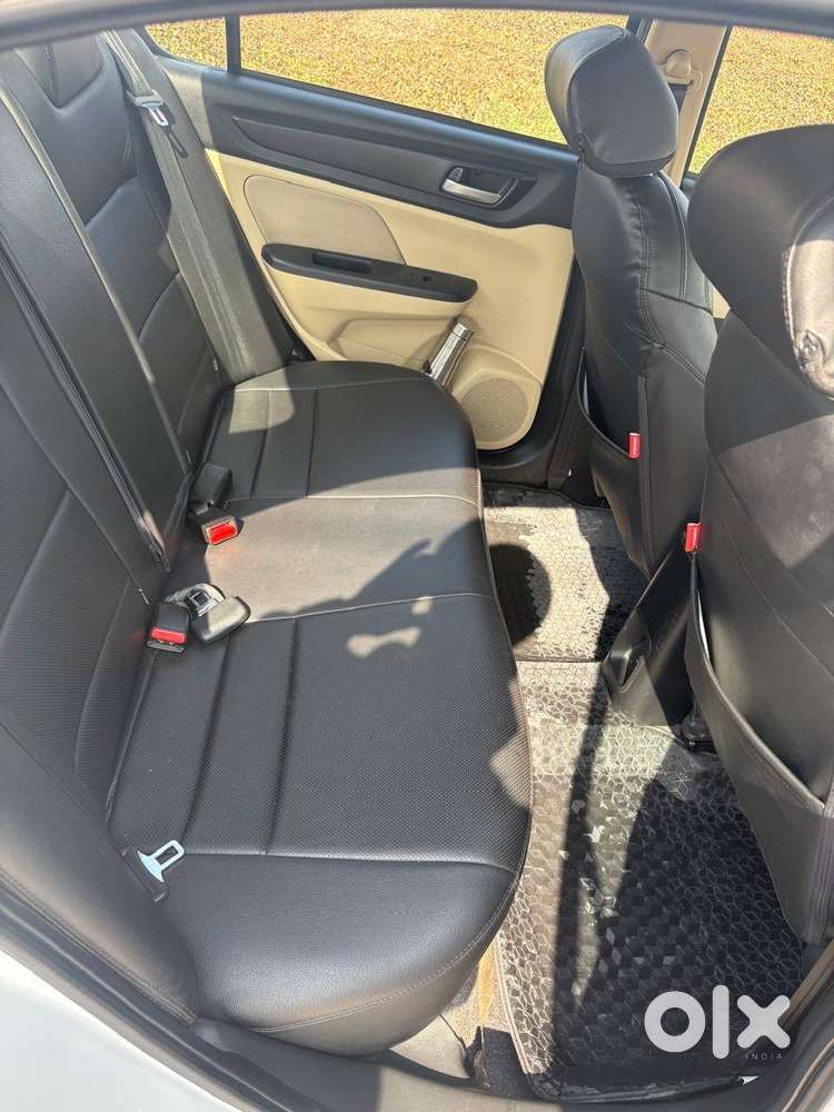 Honda Amaze 2023 Petrol 26650 Km Driven