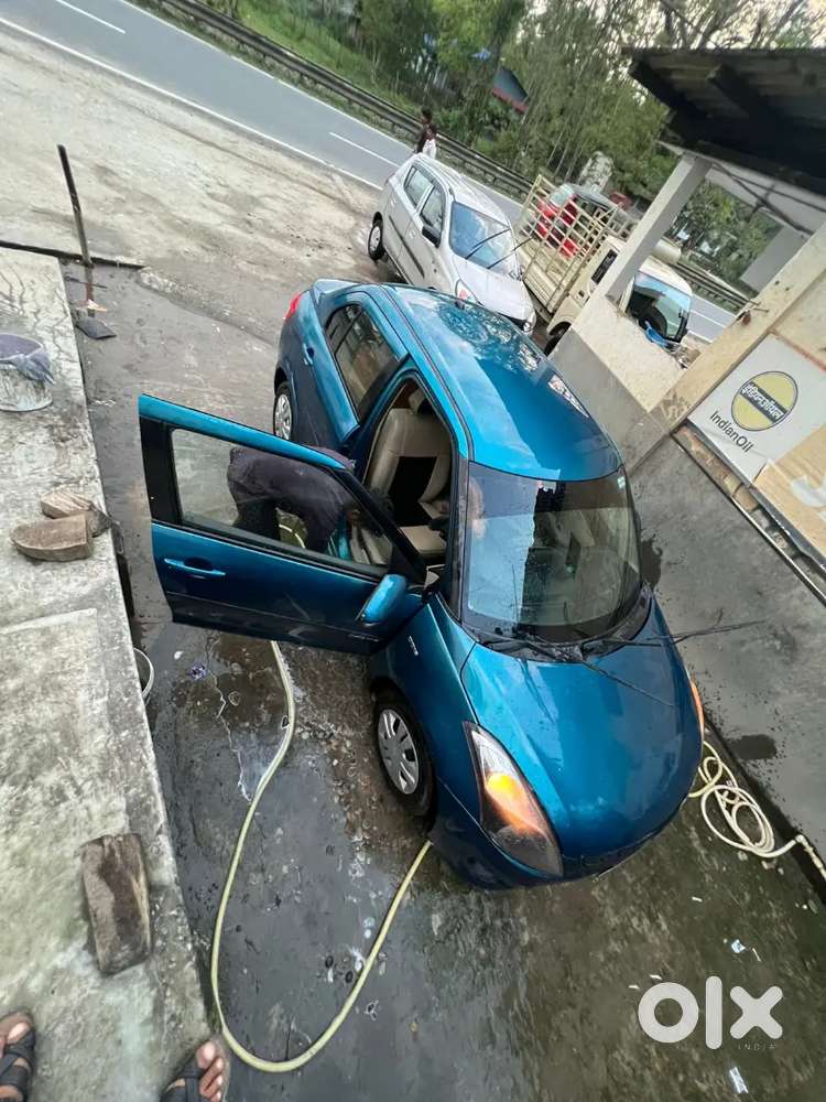 Maruti Suzuki Swift Dzire 2012
