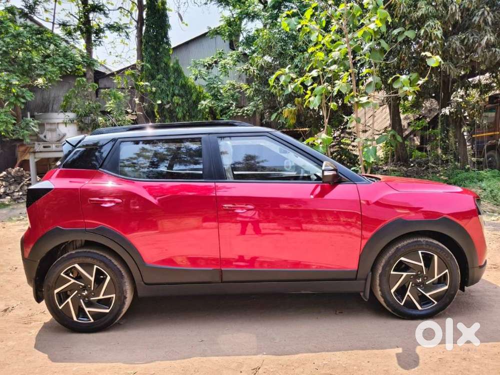 Mahindra Xuv 3xo Ax7l 1.2 Petrol At (pg), 2025, Petrol