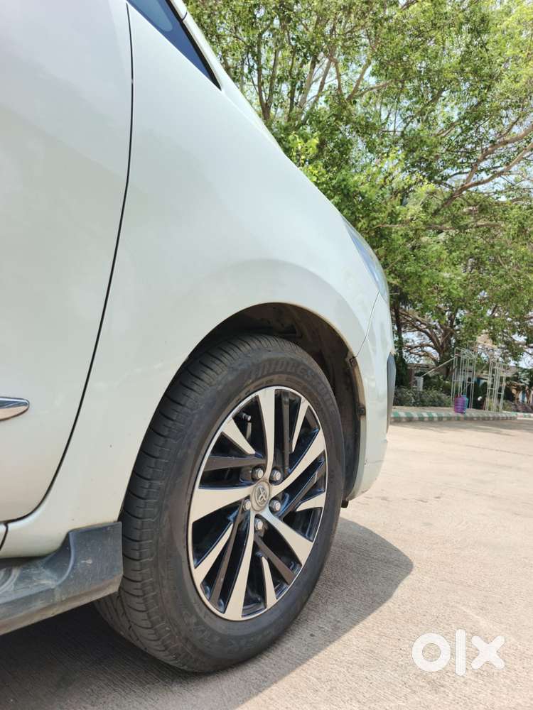 Toyota Innova Crysta 2.8z Automatic, 2021, Diesel