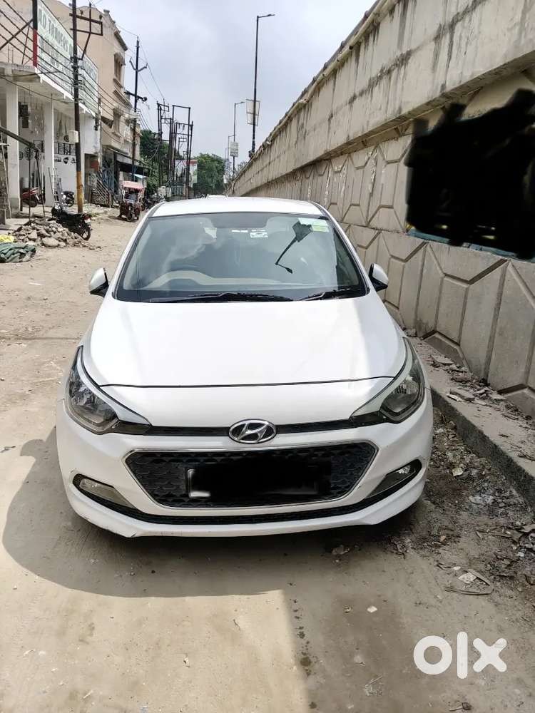 Hyundai New I20 Sportz 2015 Well Condition
