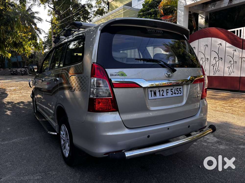 Toyota Innova 2.5 Gx (diesel) 8 Seater Bs Iv, 2015, Diesel