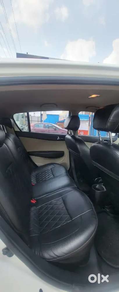 Hyundai I20 Petrol Manual 2013