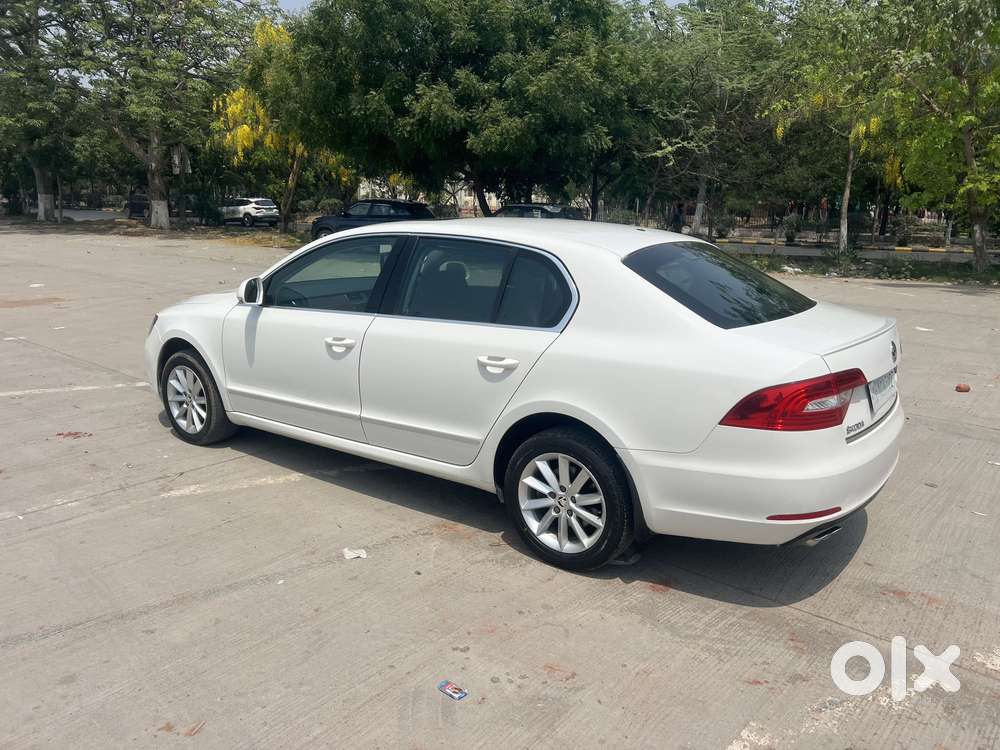 Skoda Superb 1.8 Elegance Tsi At, 2016, Petrol