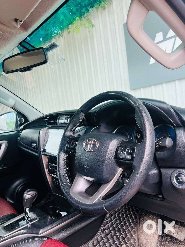Toyota Fortuner Leader Edition (at), 2025, Diesel
