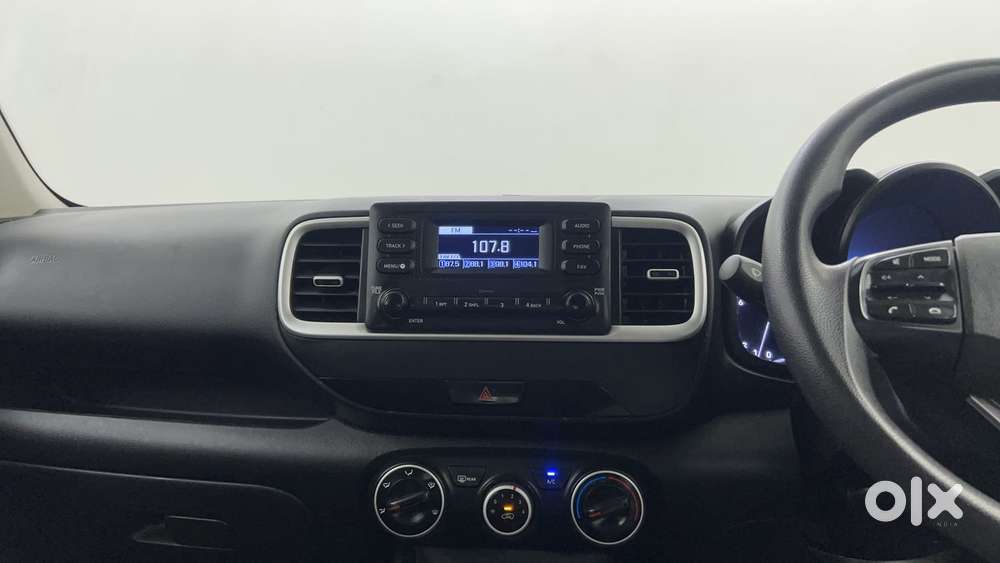 Hyundai Venue S Turbo, 2020, Petrol