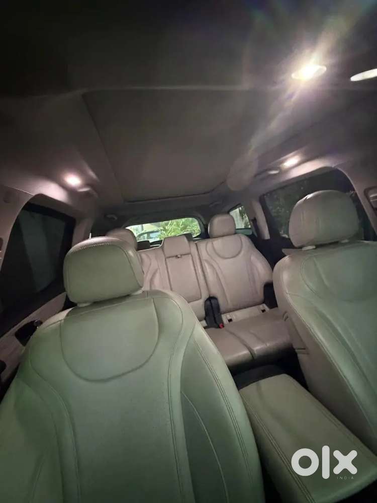 Mahindra Xuv700 Ax7 2021