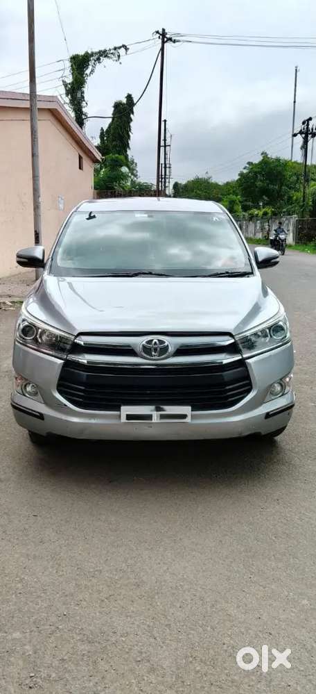 Toyota Innova Crysta 2017 Mt Location Vivekanand Chowk  Latur