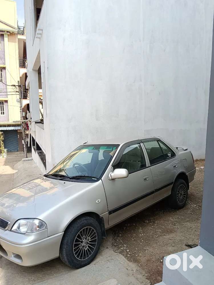 Maruti Suzuki Esteem 2002 Petrol Well Maintained
