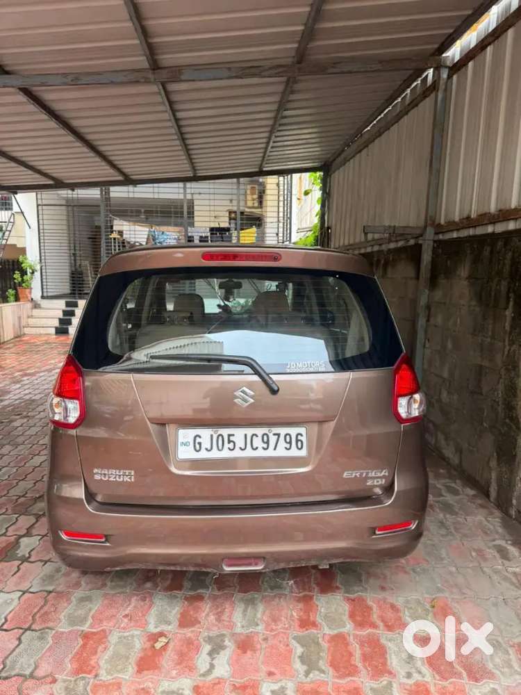 Maruti Suzuki Ertiga 2013 Diesel 75000 Km Driven