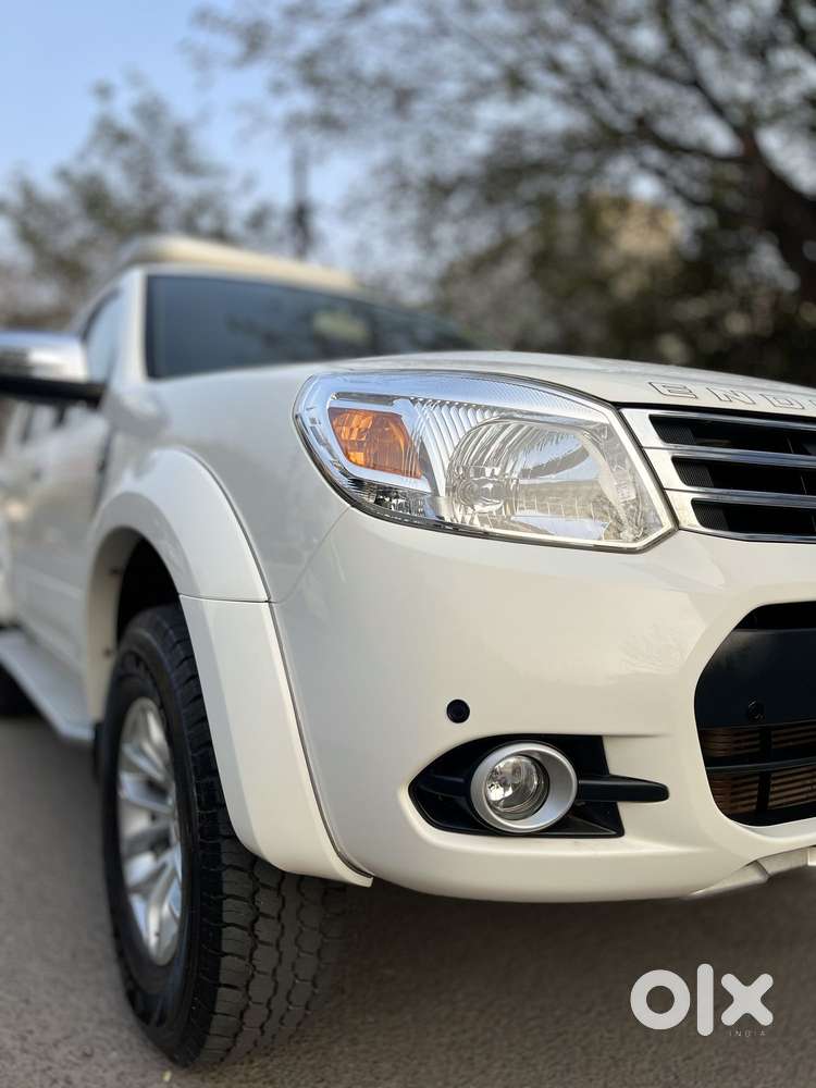 Ford Endeavour 3.2 Titanium At 4x4, 2014, Diesel