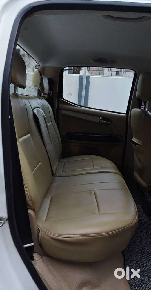 Isuzu V-cross Z 4x4 Mt, 2017, Diesel