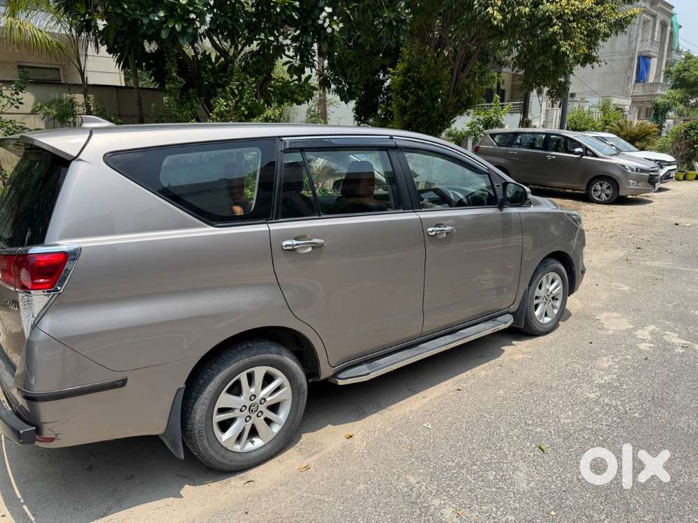 Toyota Innova Crysta 2019 Petrol Well Maintained