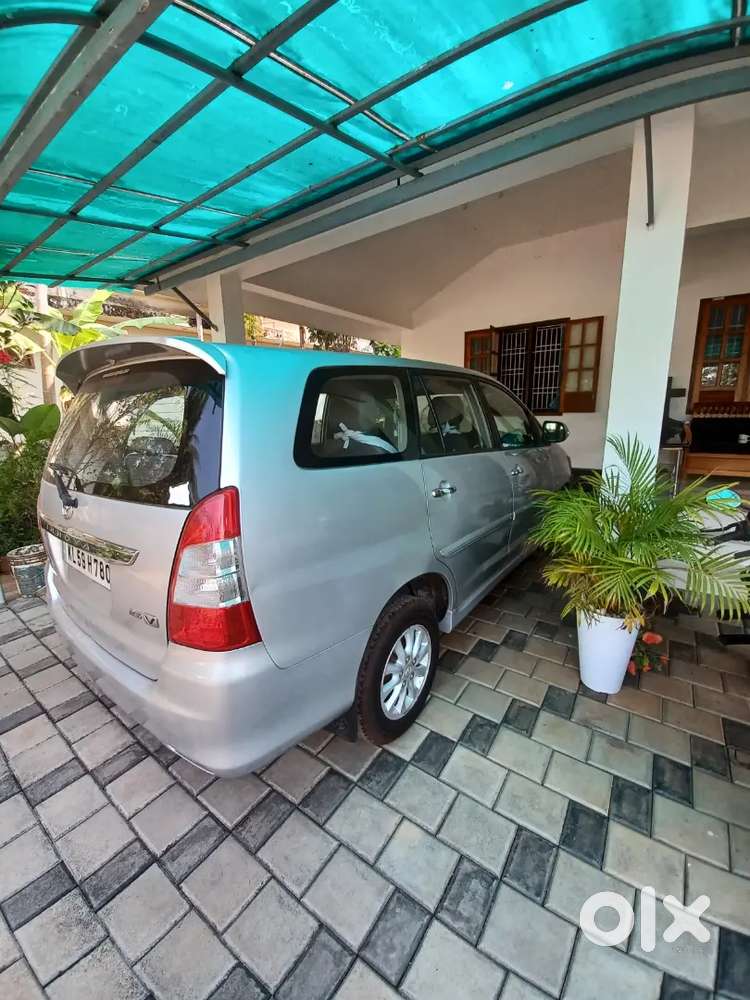 Toyota Innova 2013 Diesel 150000 Km Driven