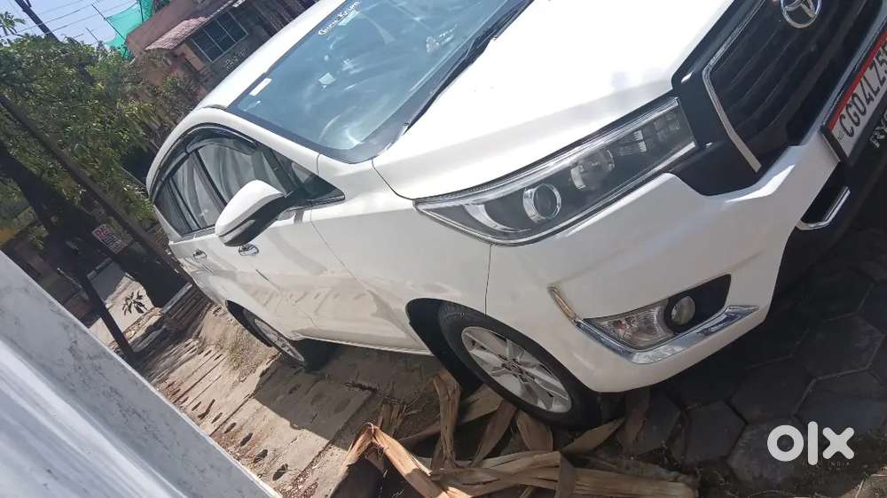Toyota Innova Crysta 2017 Diesel 125000 Km Driven