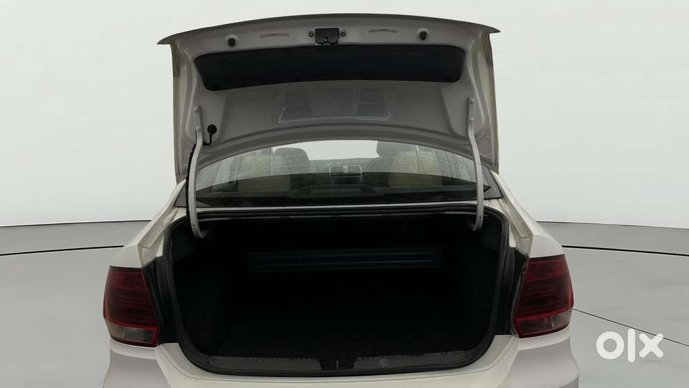 Volkswagen Vento 2010-2013 Petrol Highline At, 2016, Petrol