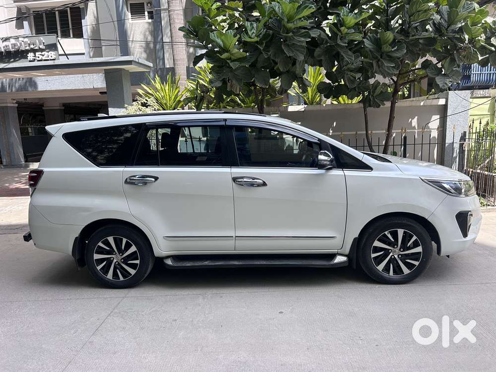 Toyota Innova Crysta 2.4 Z 7 Str, 2022, Diesel
